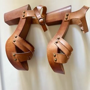 Madden Girl chunky heel sandals 👡 Brown, Size 8